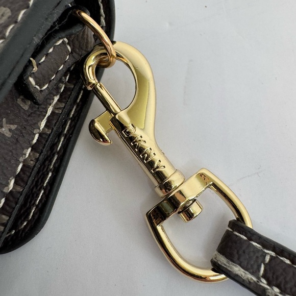 DKNY wallet in a gray brownish color - Picture 4 of 9